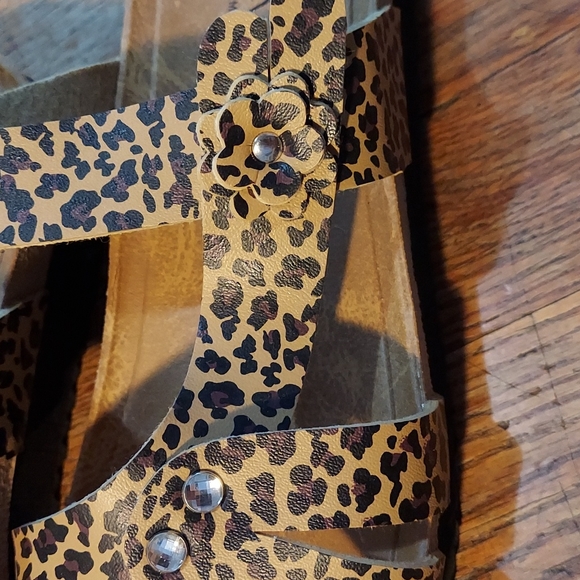 Shoes - Picture 7 of 7